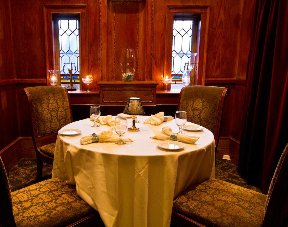 Belfry Inn And Bistro Сэндвич Экстерьер фото