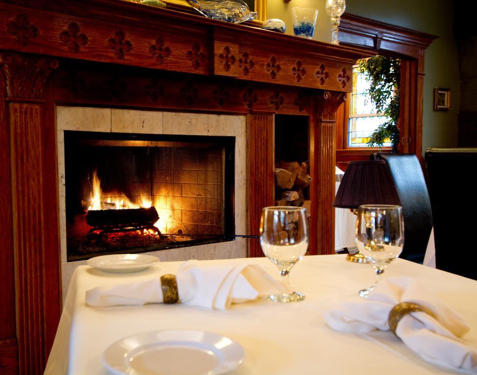 Belfry Inn And Bistro Сэндвич Экстерьер фото