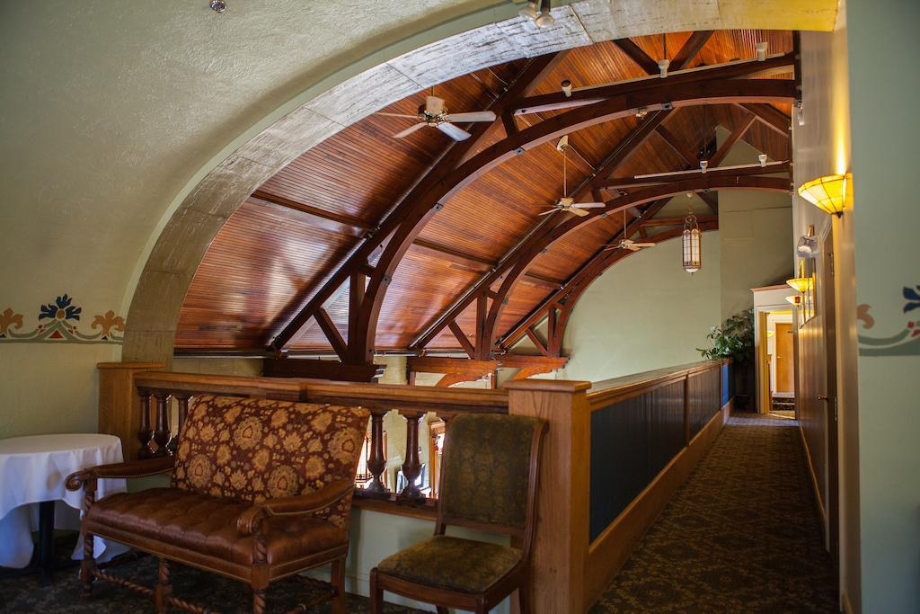 Belfry Inn And Bistro Сэндвич Экстерьер фото